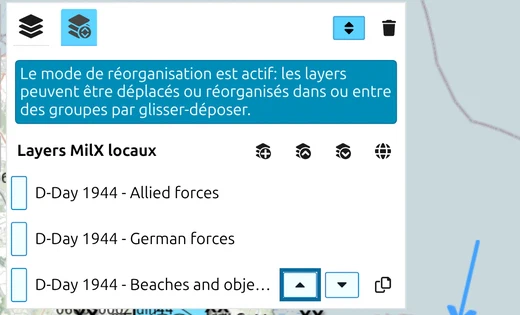 Gestionnaire des layers de map.army en mode de réorganisation, bouton 'Déplacer le layer en haut' marqué sur une ligne